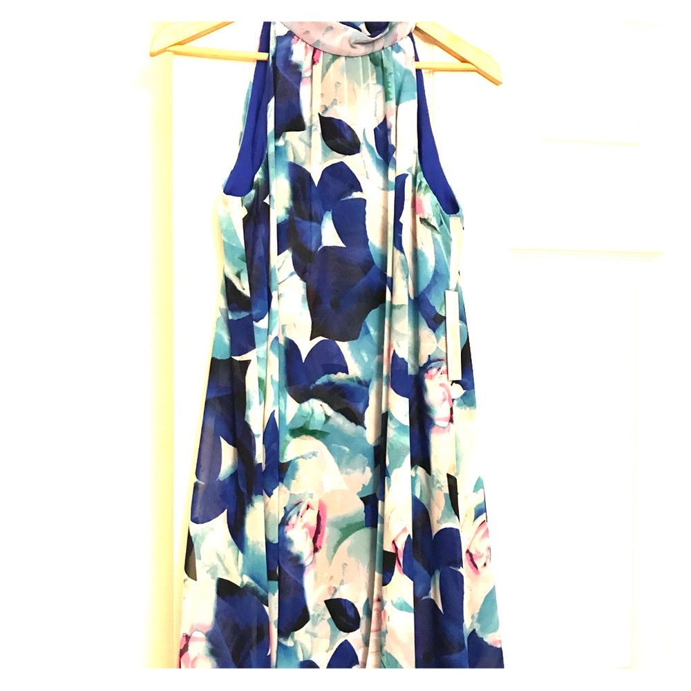 Really pretty floral dress